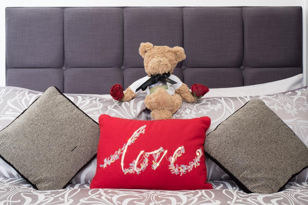 Marks At The Manor Luxury Riverside Apartments - Sleeps Up To 4, With Parking And Sky Tv Aberdeen Exterior foto